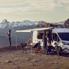 Thule Omnistor 6300 Kasetli Karavan Tentesi Tavan Montajlı