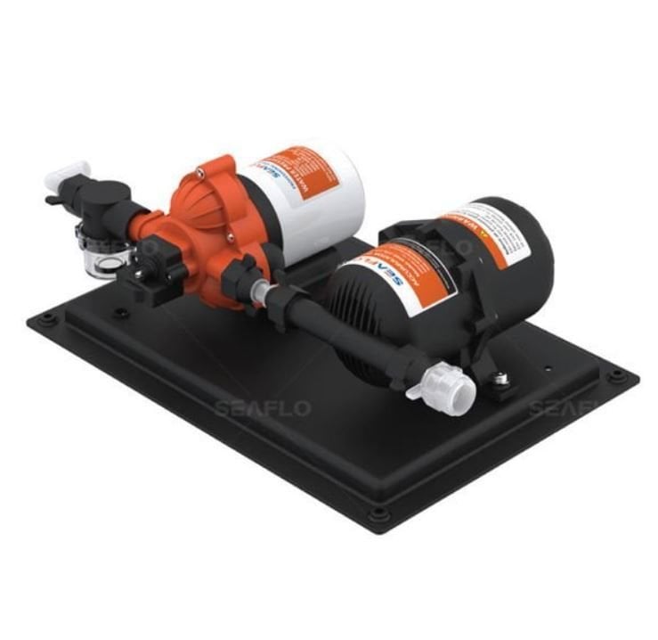 Seaflo Tanklı Hidrofor 11.3 lt/dk 12 V